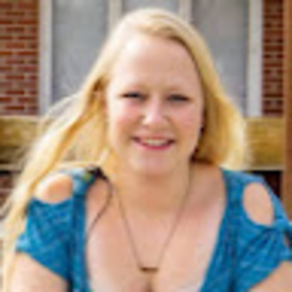 Meet your Posher, Amy